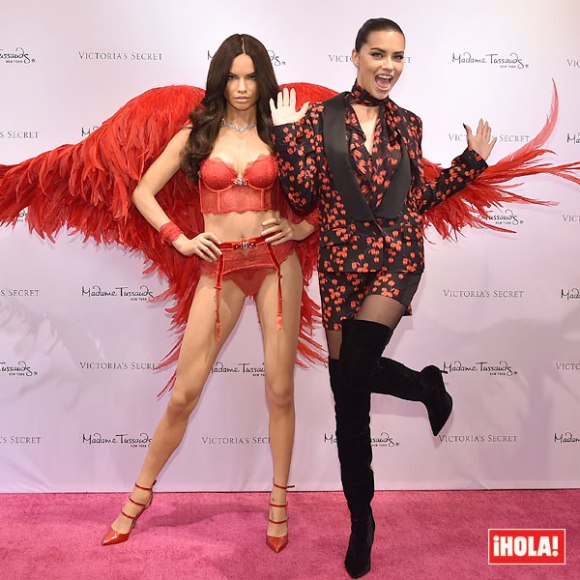 adriana_lima_cera_1-z